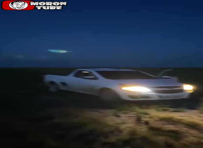 Video :It is dangerous to improvise landing strips for drug convoys